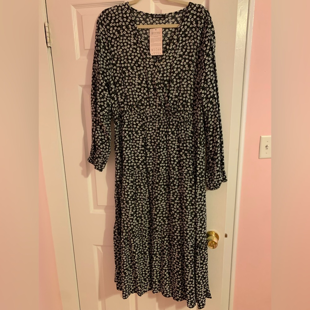 Cute flower print dress just in time for spring